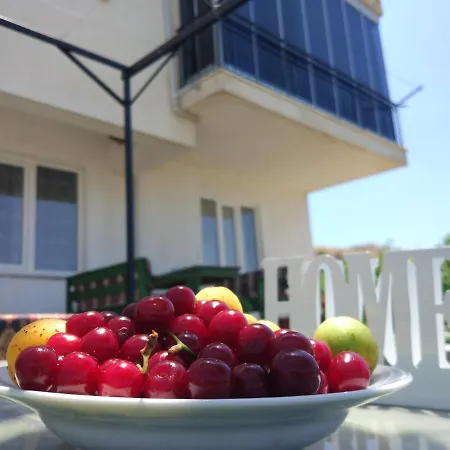 Salda Sagiroglu לינה וארוחת בוקר